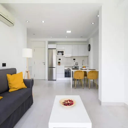 Apartment House In Palmas De Gran Canaria